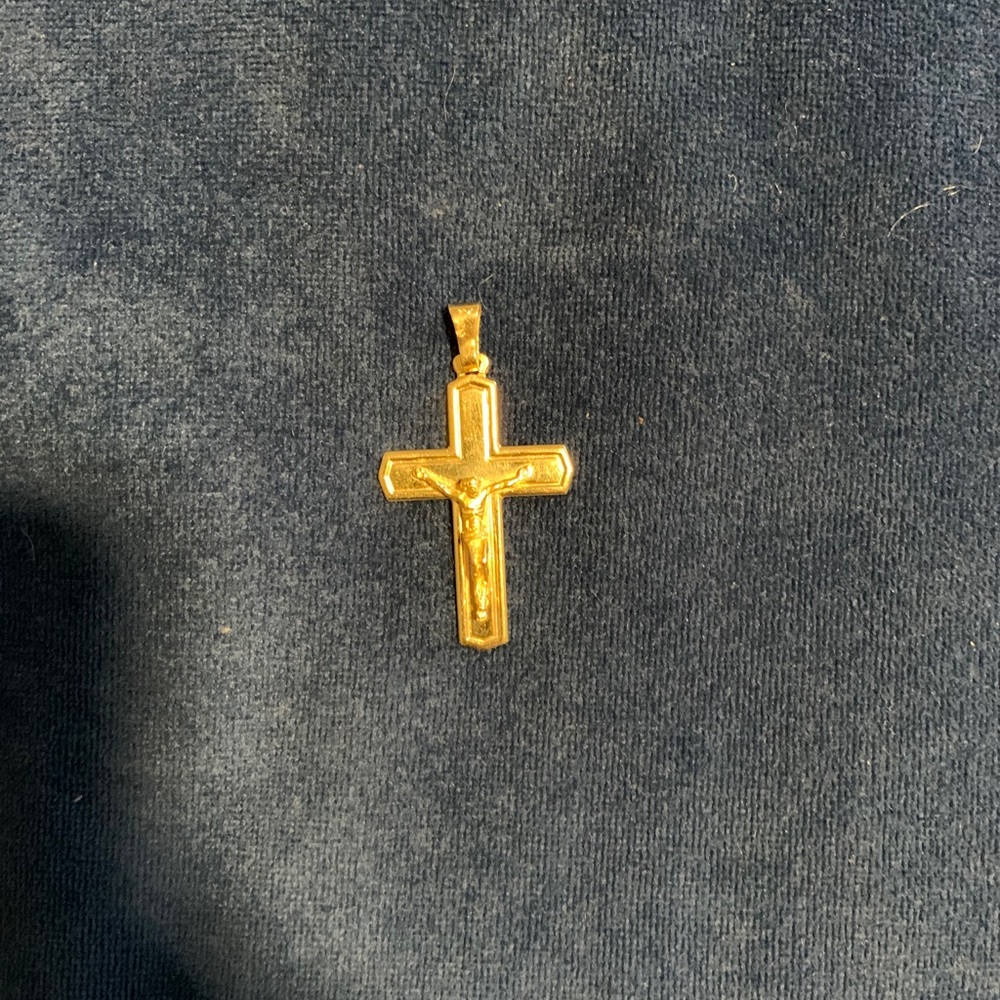 14 k gold Cross pendent Italy